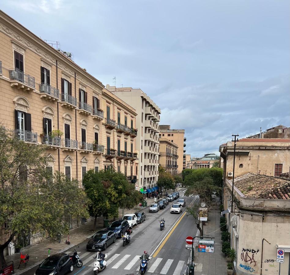 Holiday & House - Imparato Palermo Centro Politeama Εξωτερικό φωτογραφία